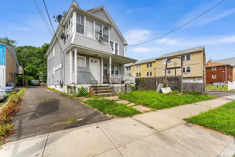 994 Campbell Ave, West Haven, CT 06516