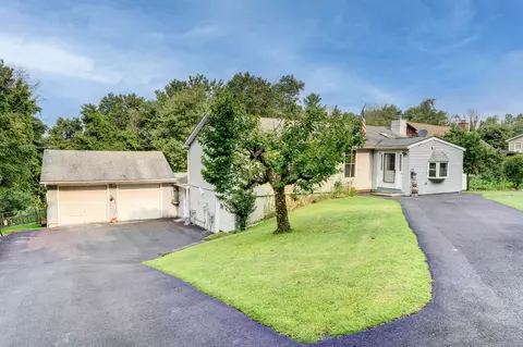 605 Guerdat Rd, Torrington, CT 06790
