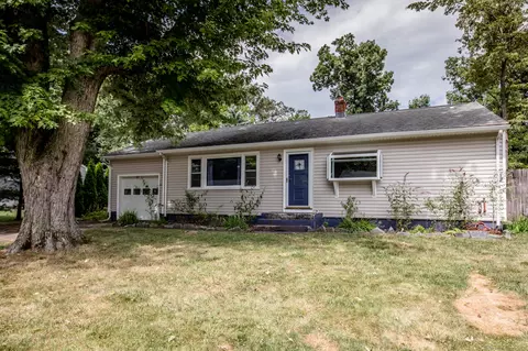 7 Doris St, Wallingford, CT 06492