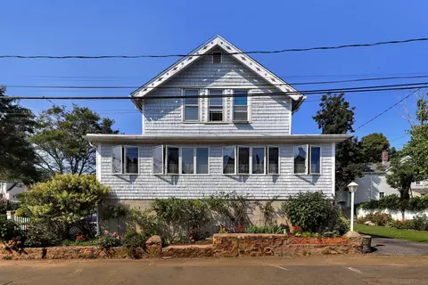 32 Beckett Ave, Branford, CT 06405