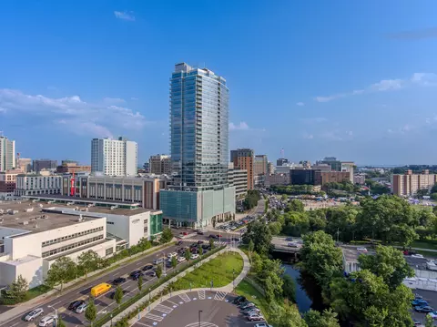 1 Broad St #PH 27F, Stamford, CT 06901