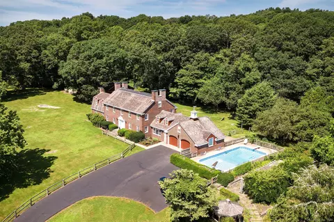 9 Cove Rd, Stonington, CT 06378