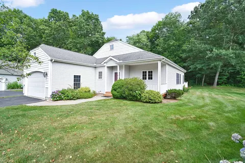 22 Skyline View Rd #22, East Windsor, CT 06088