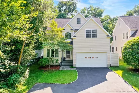 196 N Taylor Ave, Norwalk, CT 06854