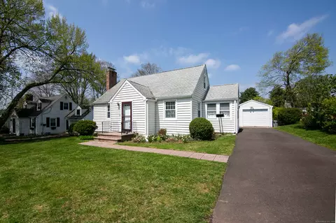 36 Goodale Dr, Newington, CT 06111