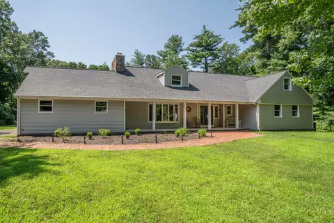 17 Berta Ln, Avon, CT 06001