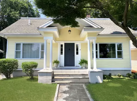 4 Oakland Ter, Darien, CT 06820