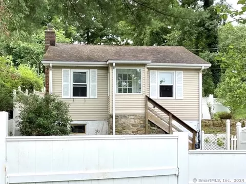 12 Yale Dr, New Fairfield, CT 06812