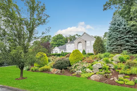 11 Balsam Cir, Shelton, CT 06484