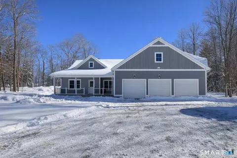 3 Quinns Way, East Hampton, CT 06424