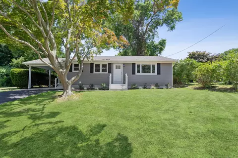 18 Orient Ave, Milford, CT 06460