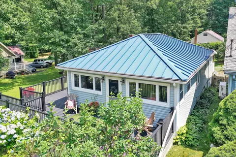 288 Halladay Dr, Suffield, CT 06093