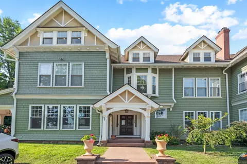 122 Newfield St #3A, Middletown, CT 06457