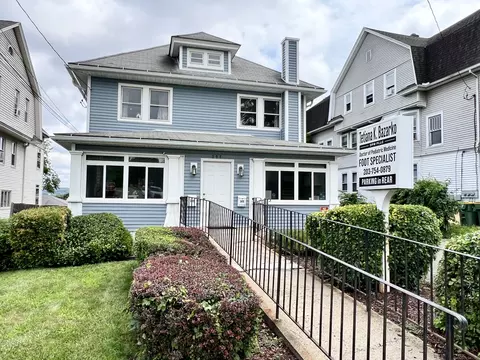 389 Highland Ave, Waterbury, CT 06708