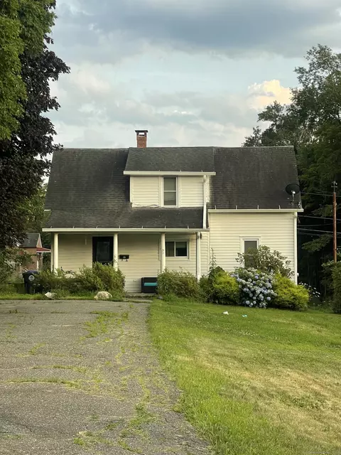 92 Cole St, Torrington, CT 06790