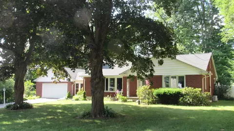 53 Lindberg St, Torrington, CT 06790