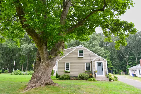 606 Marion Ave, Plantsville, CT 06479