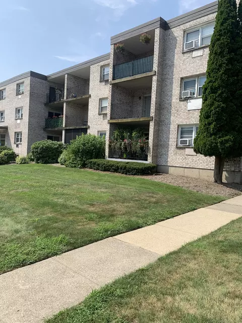 308 Meadowside Rd #306, Milford, CT 06460