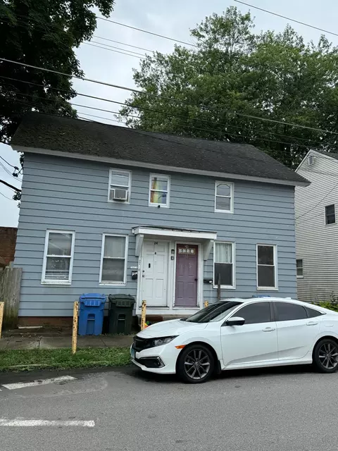 24 8th St, Norwich, CT 06360