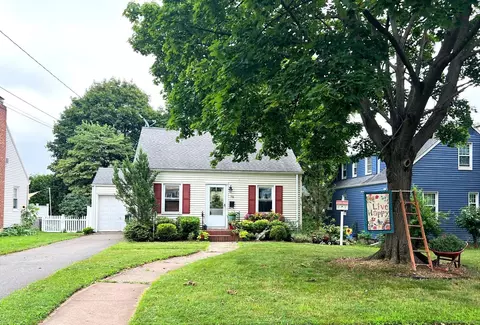 78 Buckland Rd, Wethersfield, CT 06109