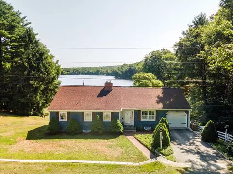 62 Patricia Ave # L, North Stonington, CT 06359