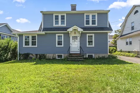 114 Westville Ave, Danbury, CT 06810