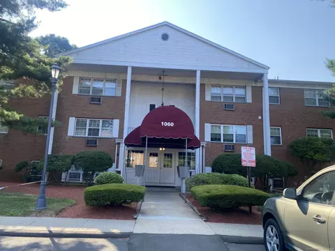 1060 New Haven Ave #20, Milford, CT 06460