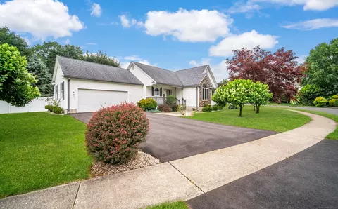 7 Adams Way, Plainville, CT 06062