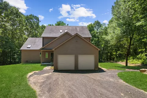 180 Apple Hill Dr, Watertown, CT 06795