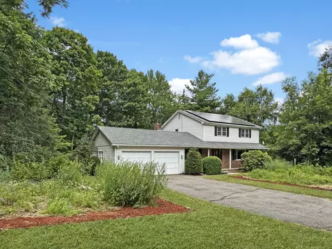 214 Plumb Rd, Middletown, CT 06457