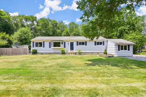 81 Chestnut Hill Rd, Norwalk, CT 06851