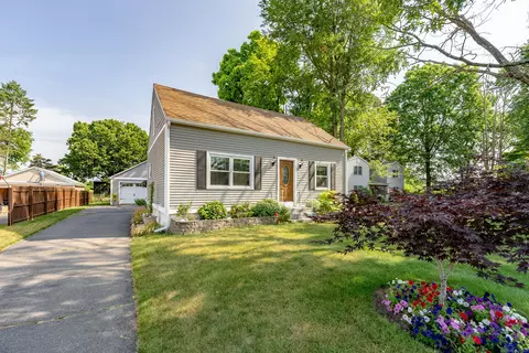 31 Tromley Rd, East Windsor, CT 06088
