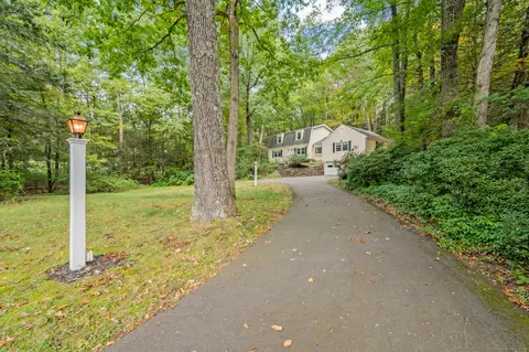 22 Ridgewood Rd, Avon, CT 06001
