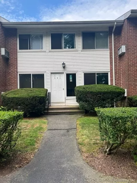 80 County St #2R, Norwalk, CT 06851