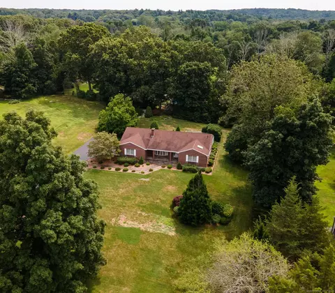 111 Case St, Norwich, CT 06360