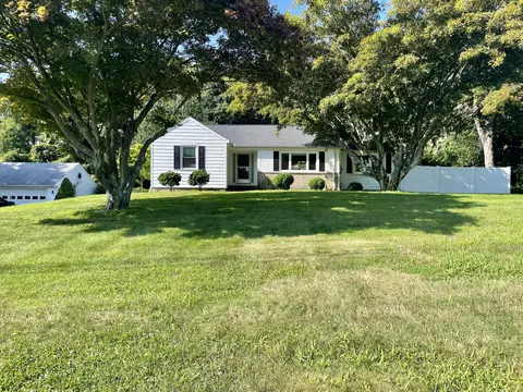 34 Canfield Rd # A, Seymour, CT 06483