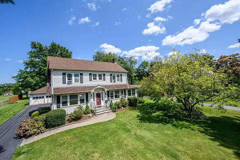 658 Ridge Rd, Middletown, CT 06457