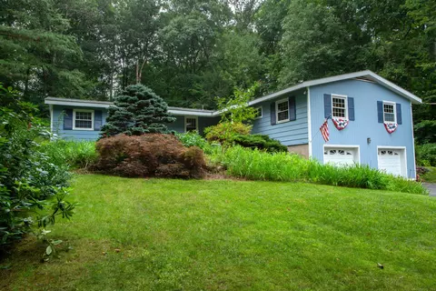 119 Winding Ln, Avon, CT 06001