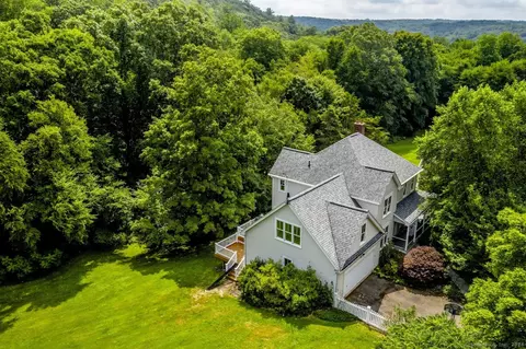 71 Banta Ln # R, Durham, CT 06422