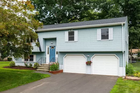 14 Wellwyn Dr, Portland, CT 06480