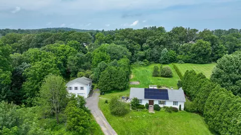 56 Wauregan Rd, Canterbury, CT 06331