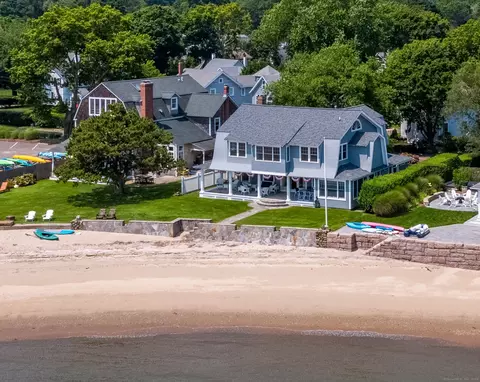 132 Middle Beach Rd, Madison, CT 06443