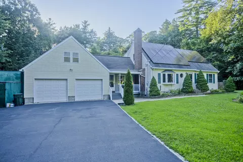 51 Old Stagecoach Rd, Granby, CT 06035