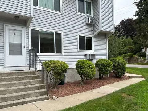 85 Niles Hill Rd #5, New London, CT 06320