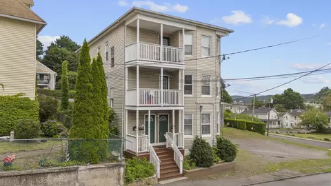 12 Coe St, Waterbury, CT 06704