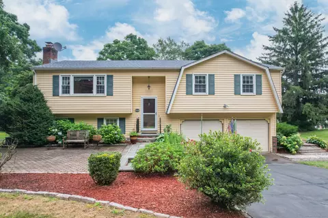 930 Marion Rd, Cheshire, CT 06410