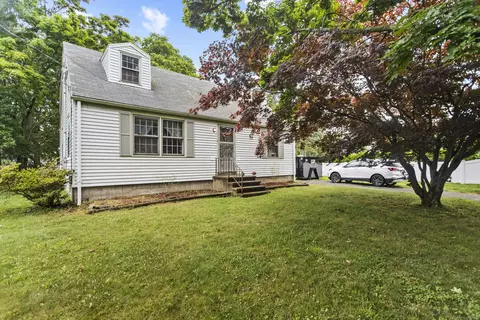 7 Haller Pl, Wallingford, CT 06492