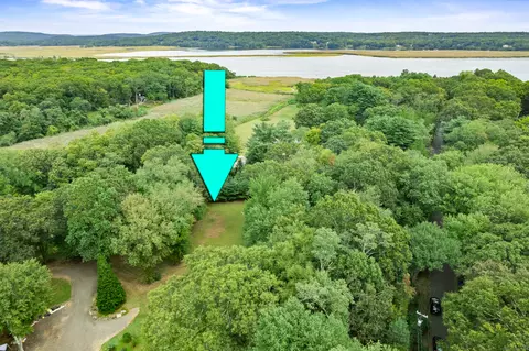 64 Otter Cove Dr, Old Saybrook, CT 06475