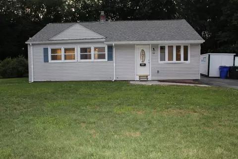 54 Montague Cir, East Hartford, CT 06118