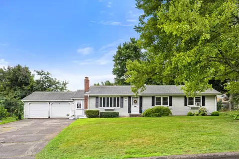 43 Richard Rd, Vernon, CT 06066